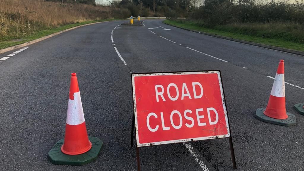 Road closure sign Plympton