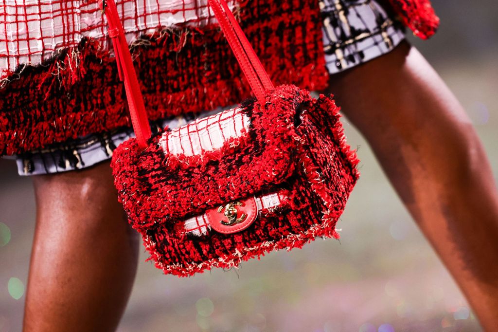 A model presents a creation from the Fall/Winter 2026 collection of French-Belgian designer Matthieu Blazy for Chanel during Paris Fashion Week, in Paris, France, 09 March 2026. 