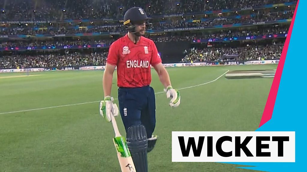 Rauf gets huge wicket of Buttler for 26