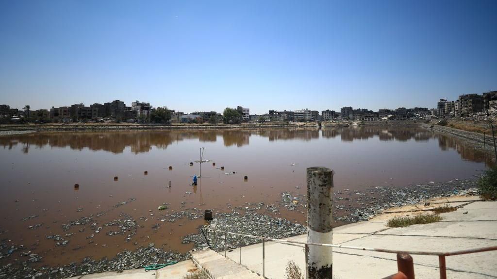 Contaminated water in Sheikh Radwan lagoon in northern Gaza (21 July 2024)