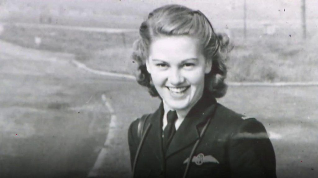 World War Two Female Spitfire Pilot Dies Aged 94 Bbc News 