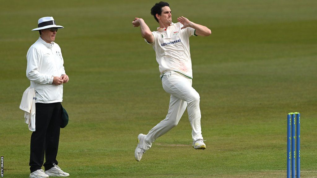 Sussex have signed 'experienced' Leicestershire bowler Chris Wright on a two-year-deal from 2024.