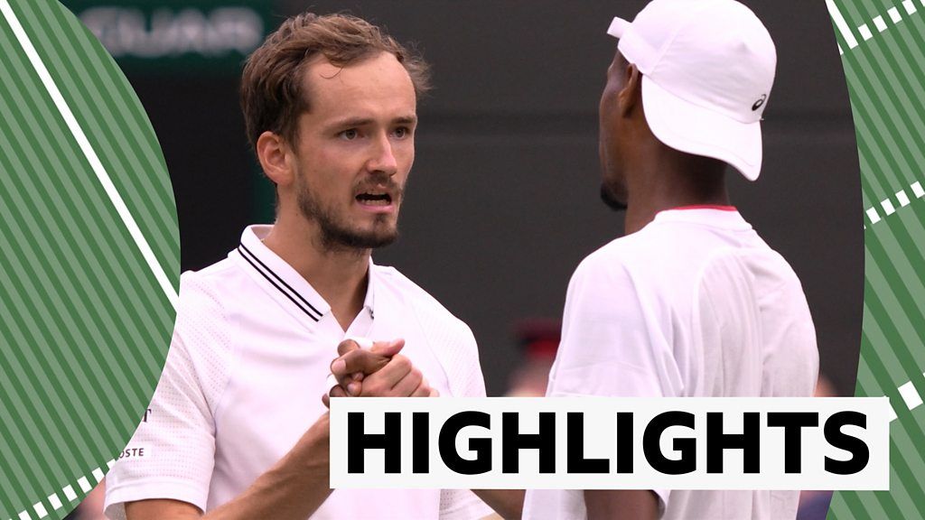 Medvedev wins thriller against Eubanks