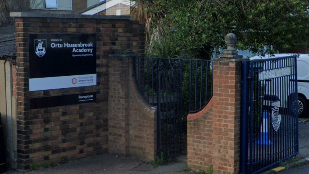 Picture of the gates of Hassenbrook Academy