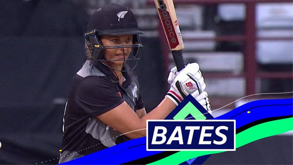 England v New Zealand T20: Suzie Bates hits 34 from 30 balls