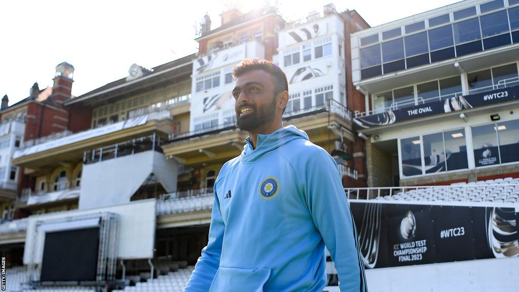 Jaydev Unadkat walks out at The Oval in India training kit
