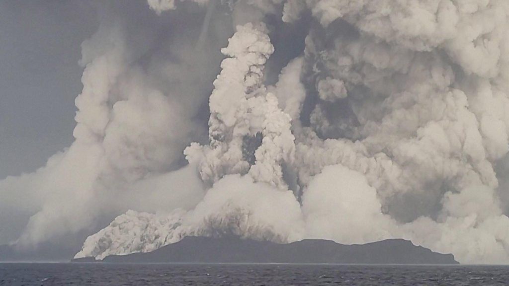 Hunga Tonga-Hunga Ha'apai erupts