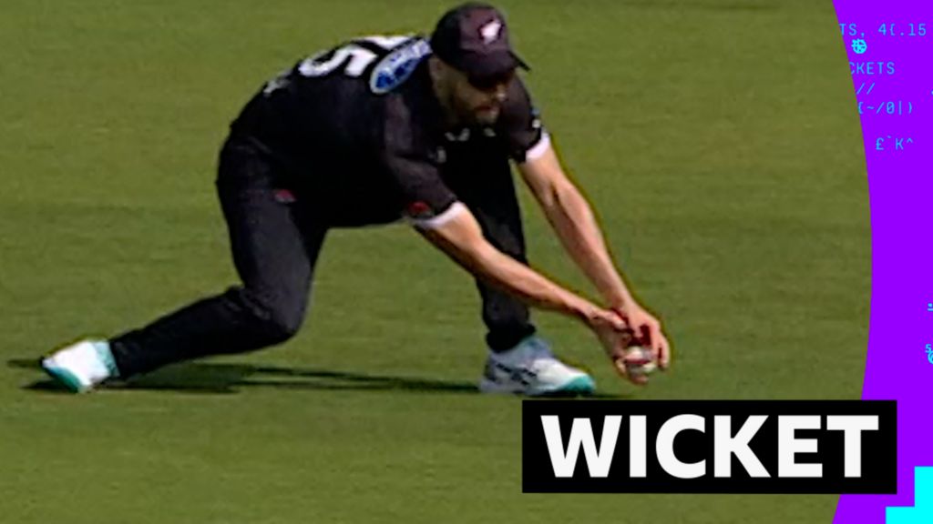 Bairstow caught brilliantly as England lose first wicket
