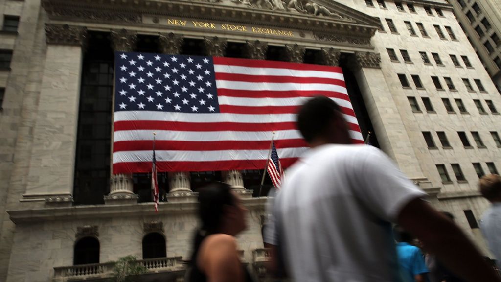 US jobs growth accelerates in April