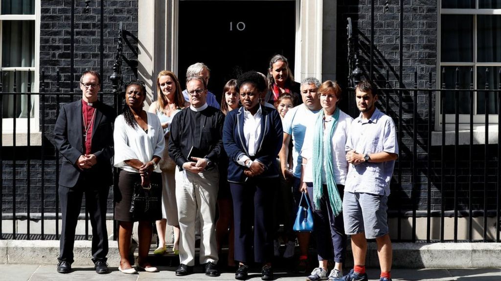 London fire: Grenfell Tower victims take 'demands' to Number 10