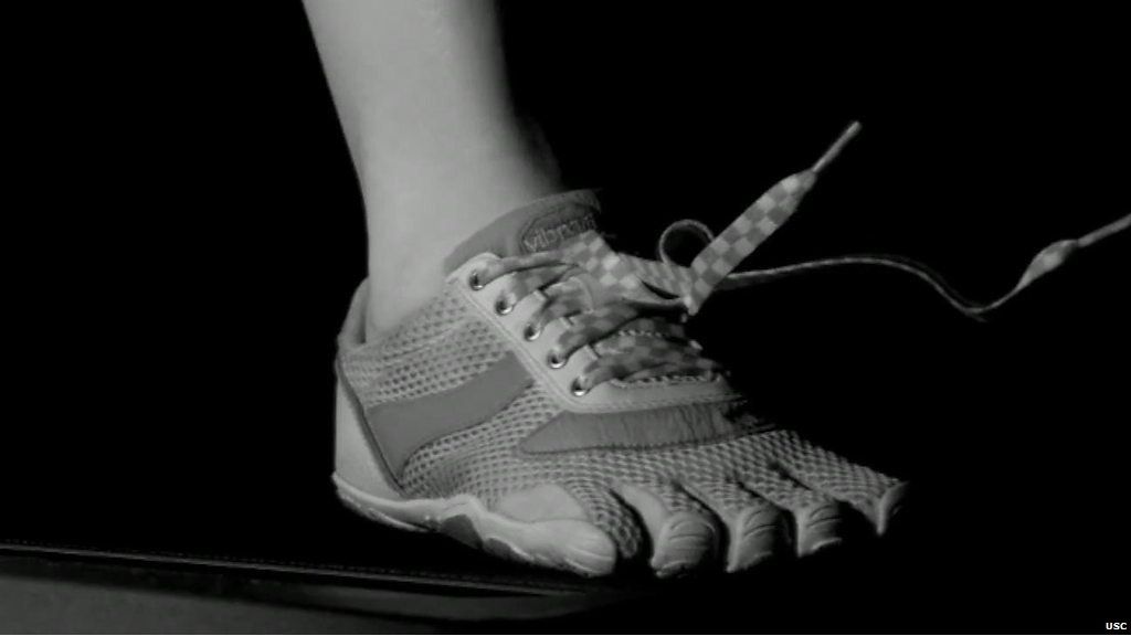 Science solves the mystery of shoelaces coming undone