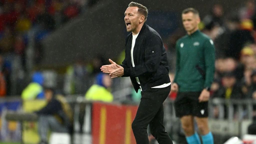 Craig Bellamy shouts instructions during Wales' Nations League draw with Turkey at Cardiff City Stadium