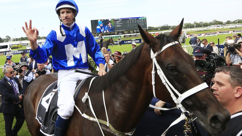 Winx Australian horse wins 32nd consecutive race BBC Sport
