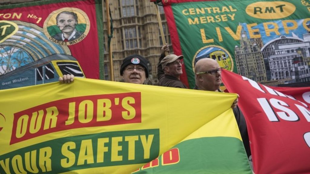 Northern rail workers walk out as strike begins