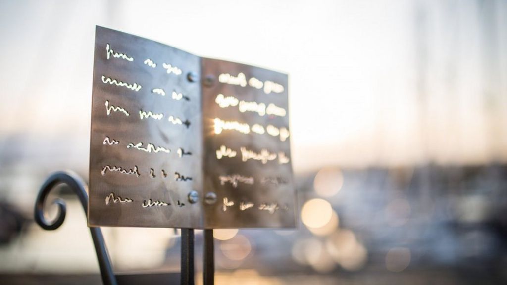 Critical Literature Wales report 'inaccurate', says chairman - BBC News - BBC News