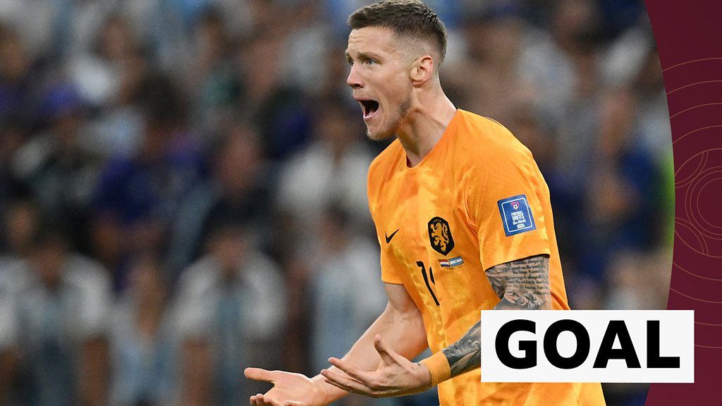 Weghorst pulls goal back for the Netherlands