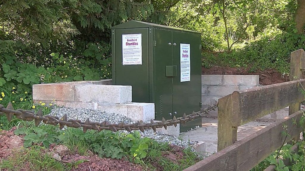 Devon village broadband plan stalled by Earl of Iddesleigh