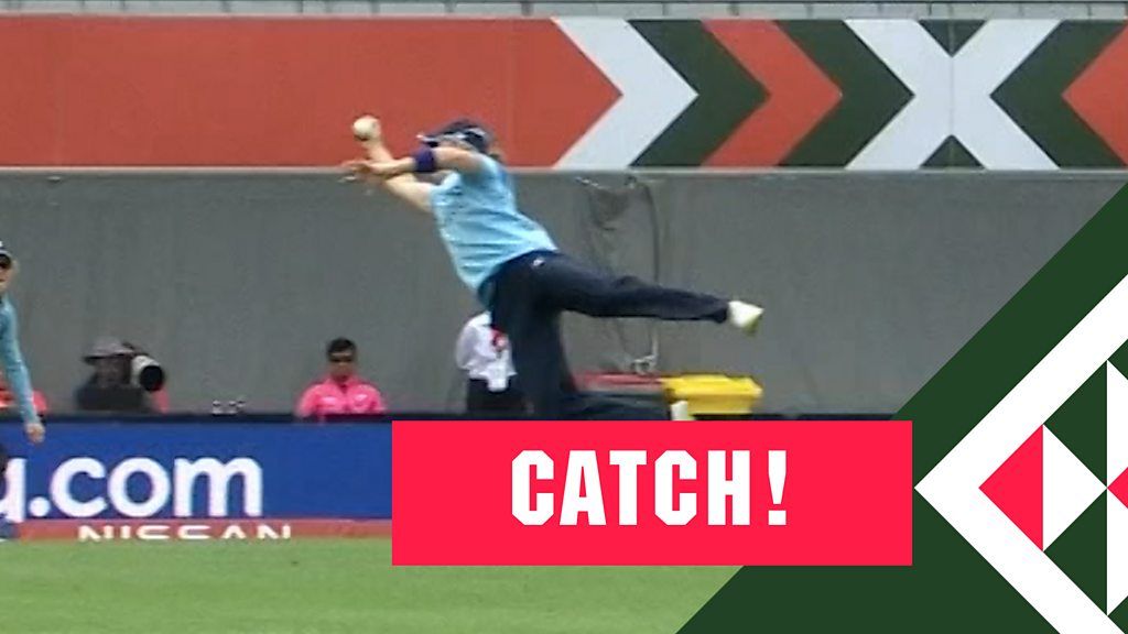 ‘It’s a screamer!’ England’s Knight takes ‘unbelievable’ one-handed catch