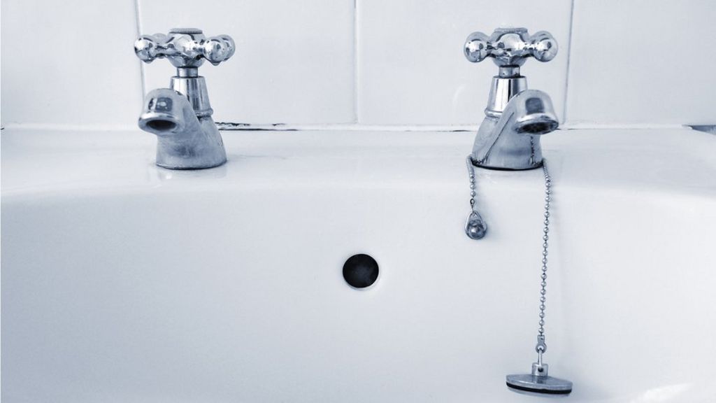 Why Do Homes In The Uk Have Separate Hot And Cold Taps Bbc News