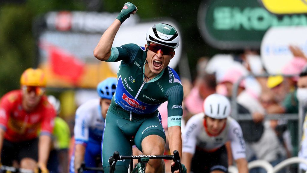 Jasper Philipsen wins stage 11 of the 2023 Tour de France