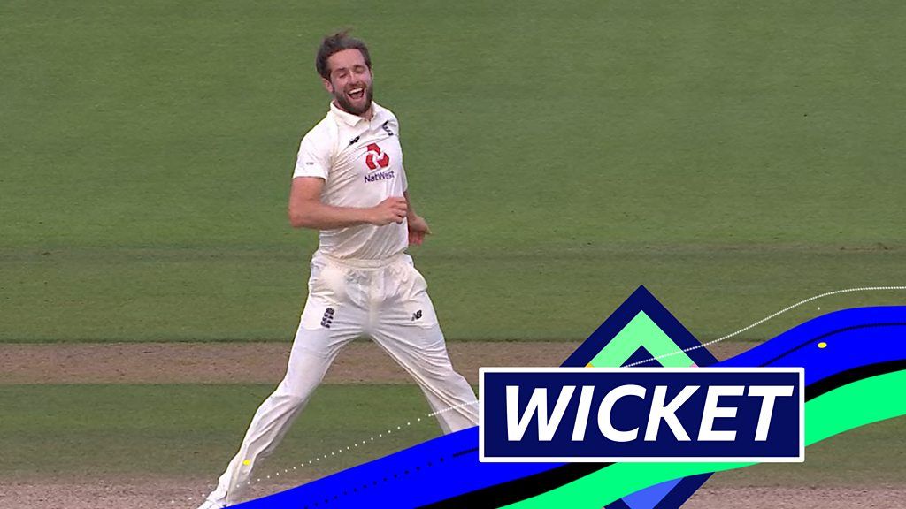 England v Pakistan: Chris Woakes traps Azhar Ali lbw - BBC Sport