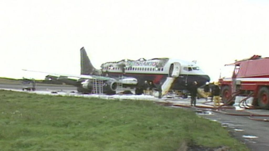 Manchester Air Disaster: Survivors Given Apology On 30th Anniversary ...