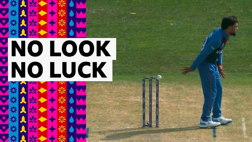 Rashid Khan attempts no-look run out