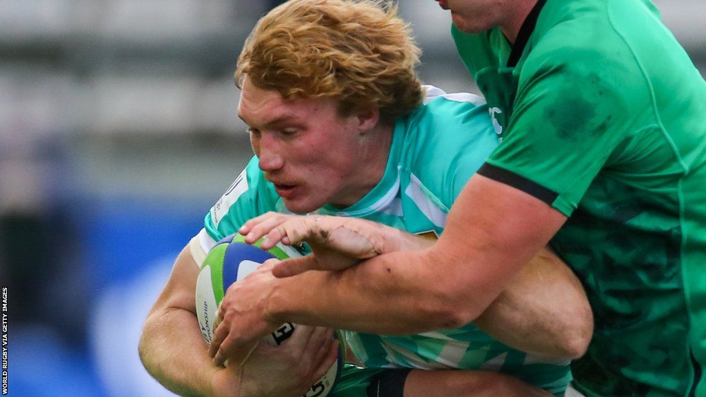 Corne Beets playing for South Africa's Under-20 team