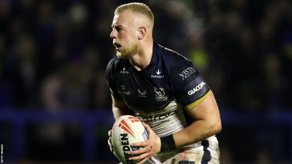 Jack Ashworth playing rugby league for Hull FC