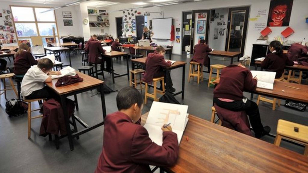 Teachers work 'longer classroom hours' BBC News