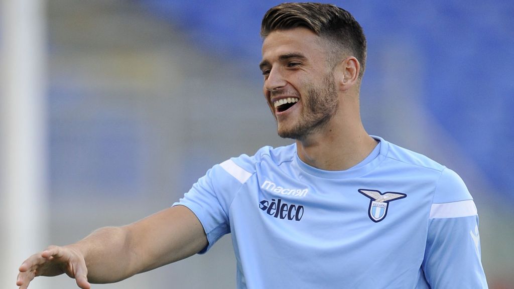 Wesley Hoedt: Southampton sign £15m Dutch defender from Lazio - BBC Sport