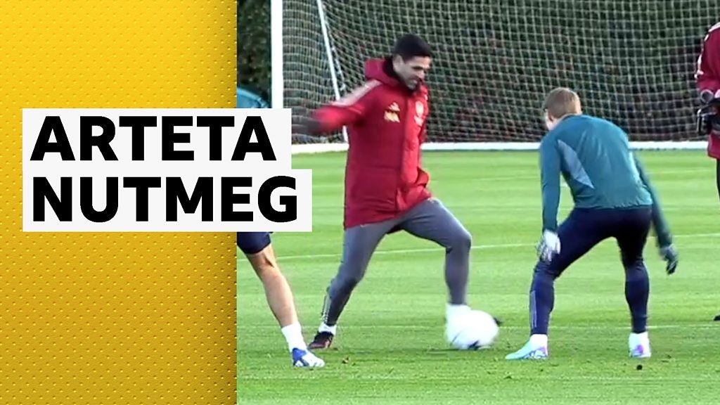 Arsenal manager Mikel Arteta nutmegs Martin Odegaard in training