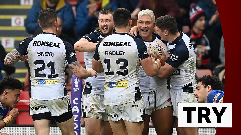 Rugby League World Cup: Ryan Hall scores 'brilliant' try as England dominate Greece