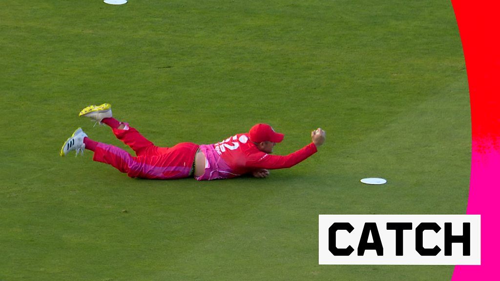 What a recovery! Van der Merwe's juggles but holds catch