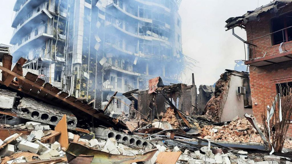 Buildings in ruins in Kharkiv, 3 March