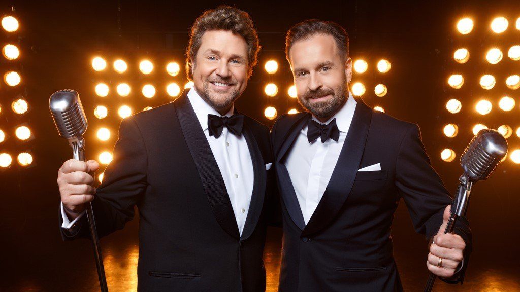 Michael Ball and Alfie Boe: 'We travel on separate buses now' - BBC News