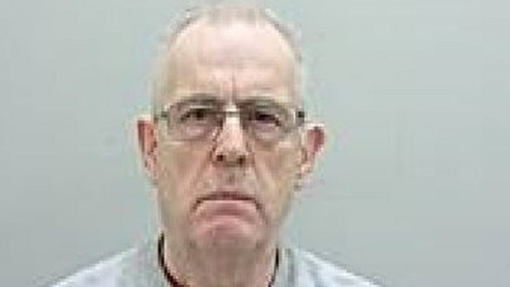 'Predatory paedophile' who sent 250,000 messages to boys jailed
