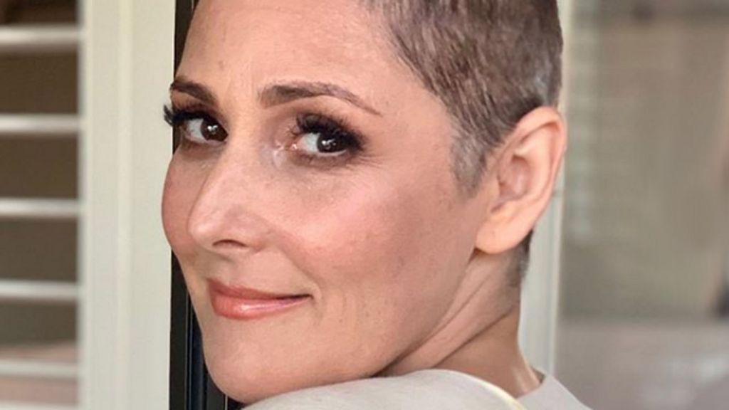 Ricki Lake Us Tv Presenter Reveals Hair Loss Hell Bbc News