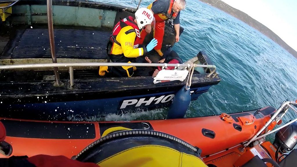The coxswain of Plymouth Lifeboat Station said a man who was rescued after his boat sank on Monday was “very, very lucky”.