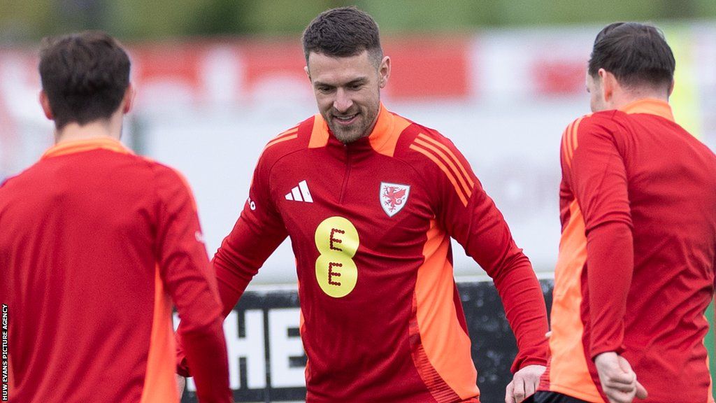 Aaron Ramsey training with Wales