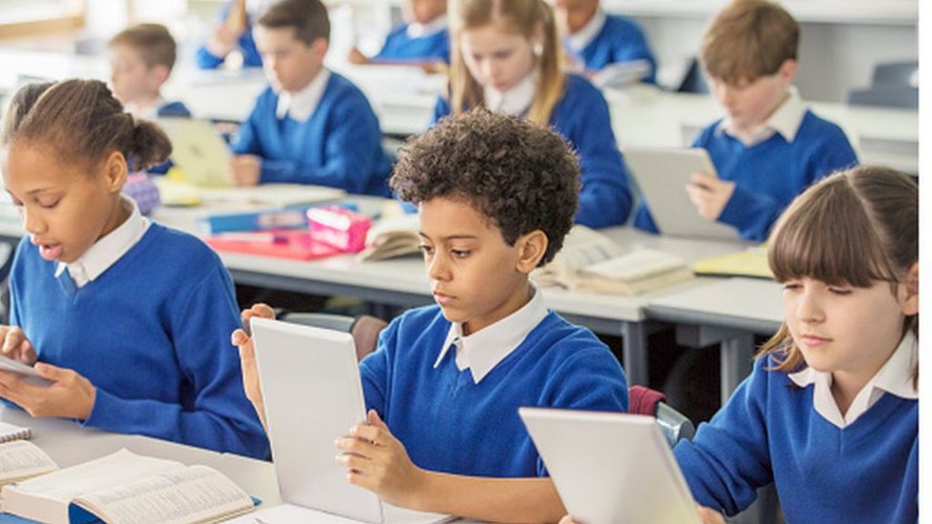 Lib Dems pledge £5.8bn for England's school budgets