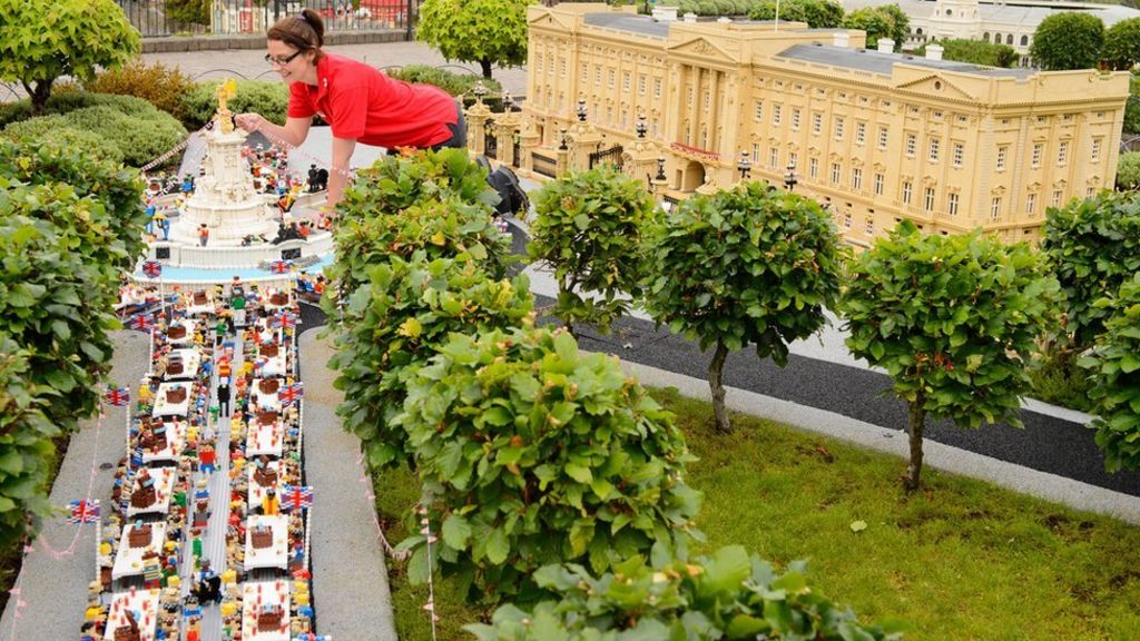 lego buckingham palace tesco