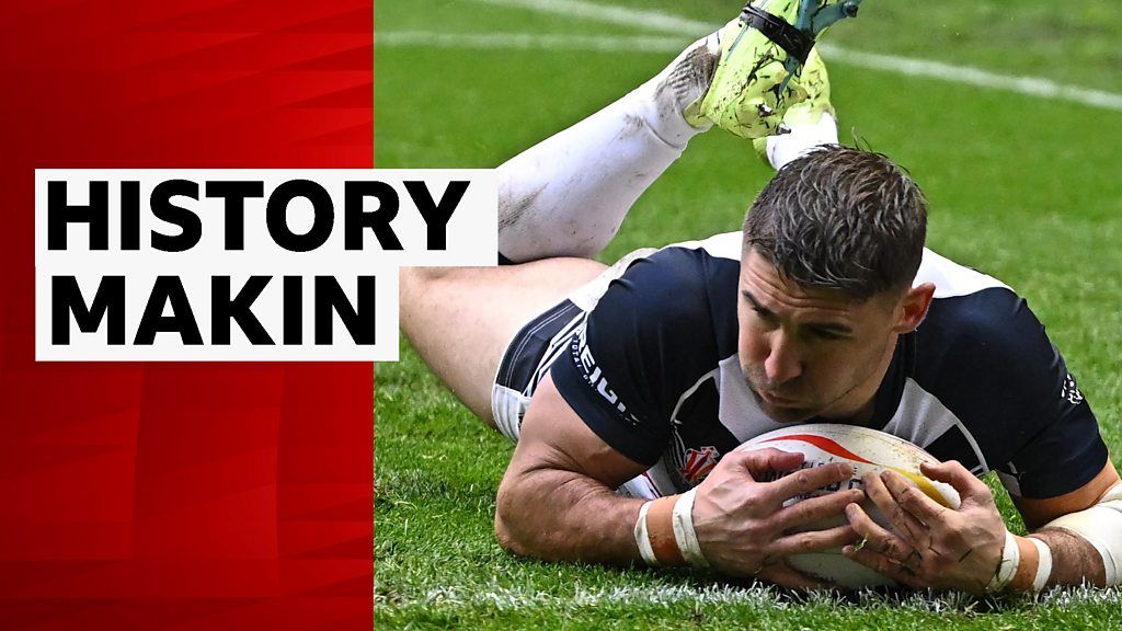 Makinson makes history with five-try haul v PNG