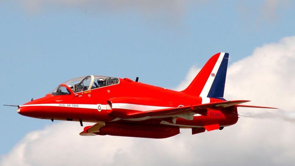 Rolls-Royce Adour powered Red Arrows Hawk T1 flying at RAF Fairford July 2005