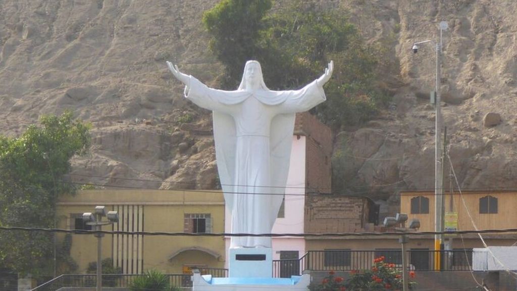 A statue of Jesus in one of the main squares of Chosica in Peru