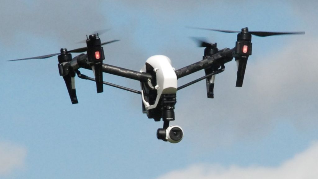 Kent Police testing aerial camera drone - BBC News