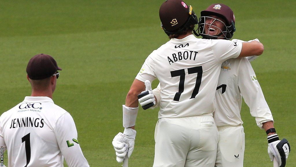 Sean Abbott and Dan Worrall both hit half-centuries in their 130-run last-wicket stand against Lancashire