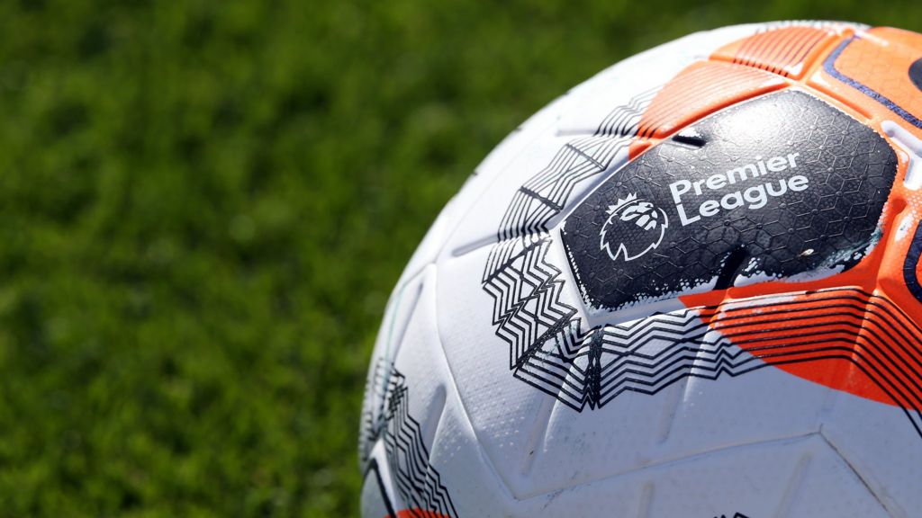 green premier league ball