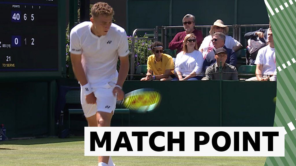 Wimbledon 2022: Kalin Ivanovski wins match point with underarm hot dog trick-shot