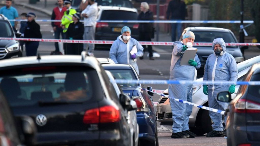 Wood Green Murder Man Stabbed In Front Of Children At Hair Salon